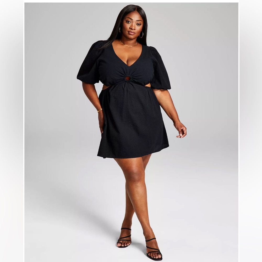 SALE !NWT And Now This Trendy Plus Size Keyhole Mini Dress . Size XXL